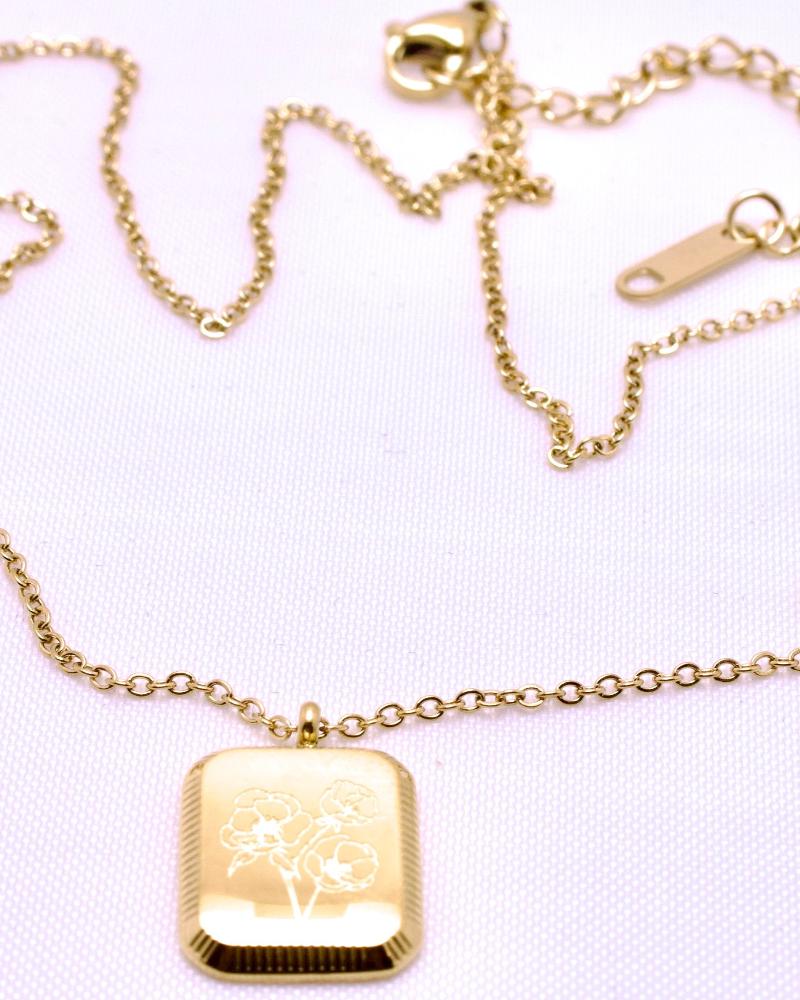 Vintage Engrave Square Flower Pendant Necklace